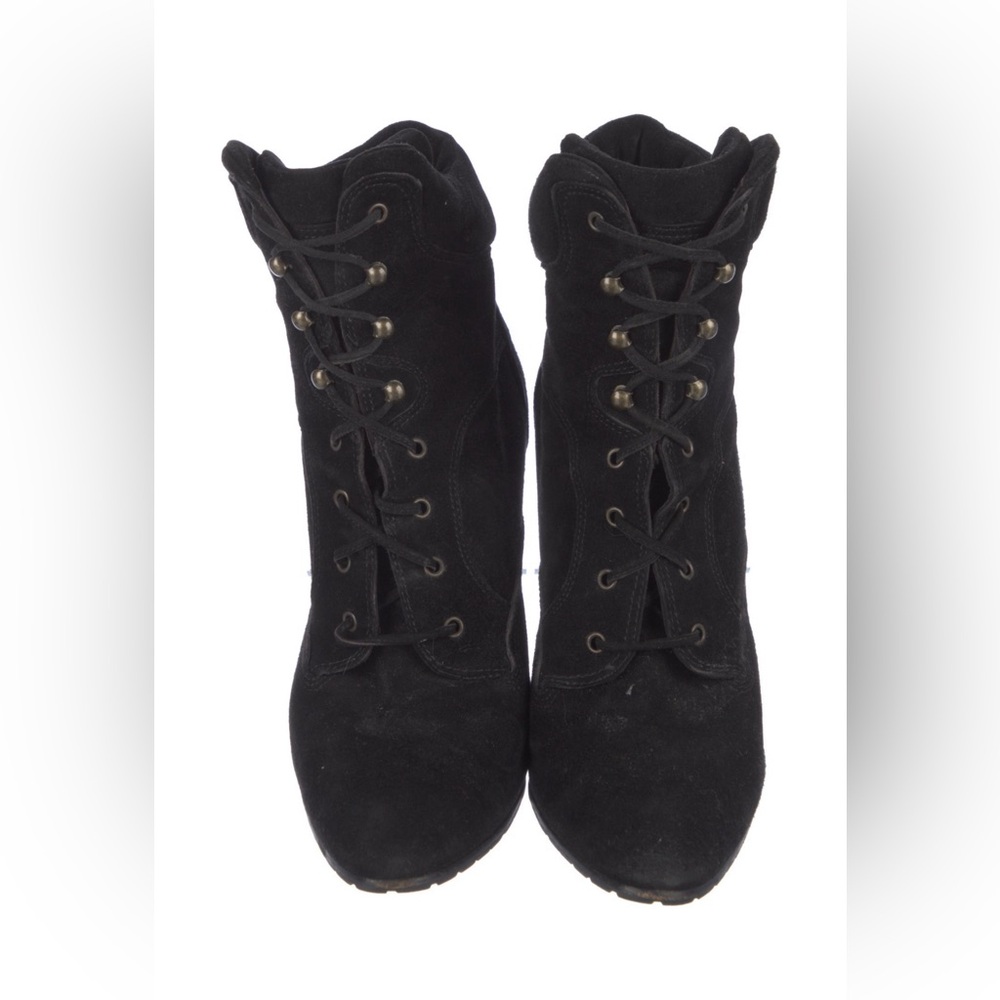 Manolo Blahnik suede lace-up boots, size 8